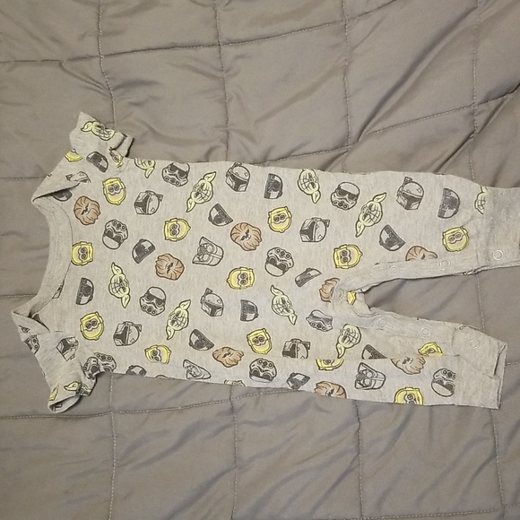 Disney Star Wars Bundle of 3 infant outfits - Picture 4 of 8